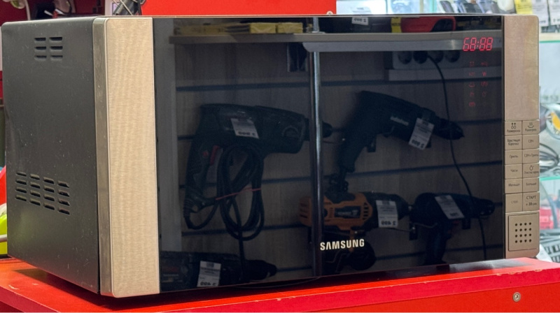 Микроволновая печь Samsung FG87KSTR