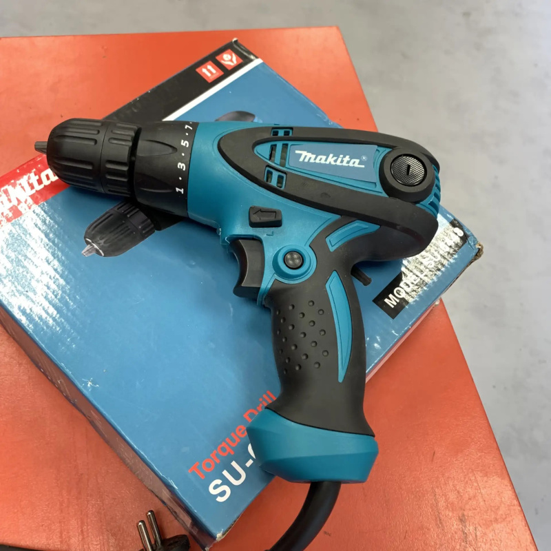 Шуруповерт Makita SU-6448
